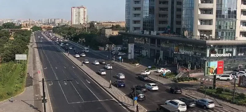 Bu yollarda tıxacdır - SİYAHI