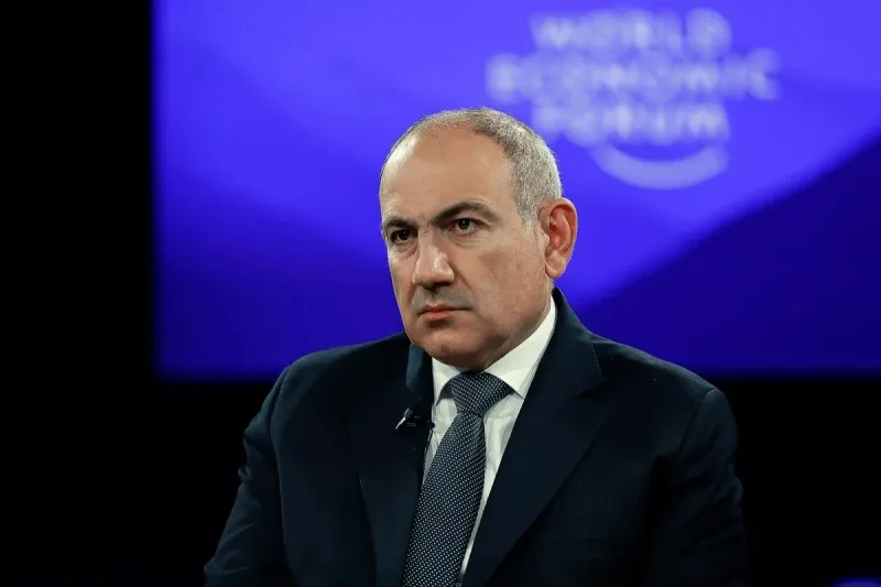 Paşinyan Rusiyada səfərdədir