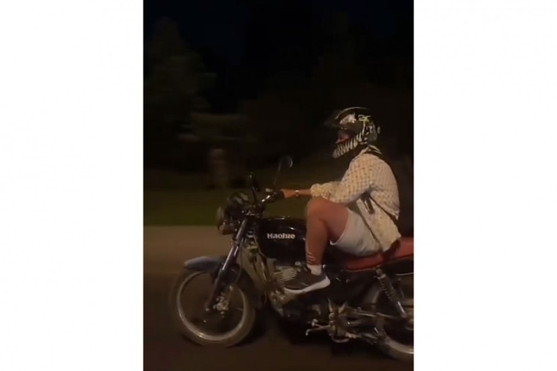 Motosikletlə avtoxuliqanlıq etdi - həbs olundu