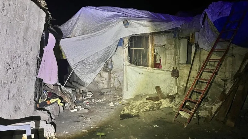 Ərzurumda torpaq evin damı çökdü: 2 uşaq öldü, 4 nəfər yaralandı