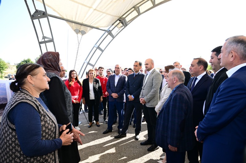 Cəbrayılda "Qarabağ-obyektivdən tarixə" adlı fotosərgi açılıb - FOTOLAR