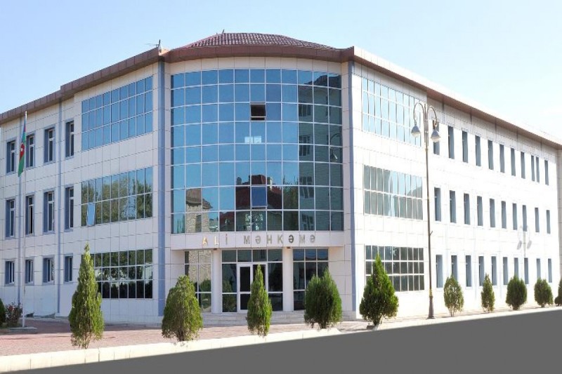 Naxçıvan Ali Məhkəməsinin hakimi vəzifəsindən azad ediləcək