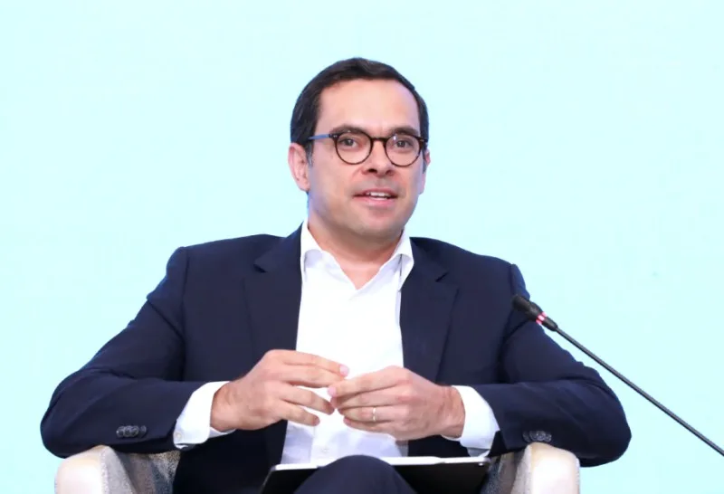 "Biz Azərbaycanda həm də medianın inkişafını dəstəkləyirik" - "Euronews"un direktoru