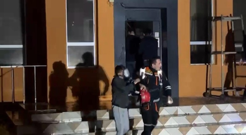 Bakıda yaşayış binasında yanğın: 3 nəfər öldü, 20 sakin isə... - YENİLƏNİB - FOTOLAR/VİDEO