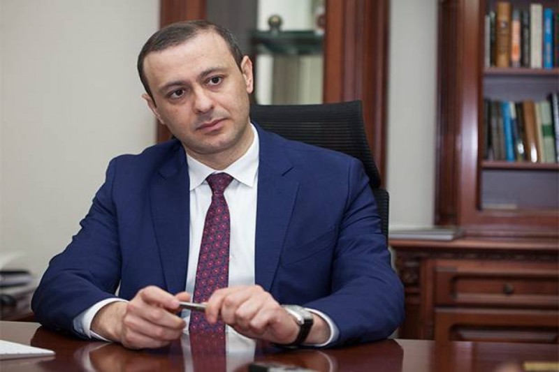 Sülh sazişinin paraflanması atmosferi dəyişdi - Qriqoryan