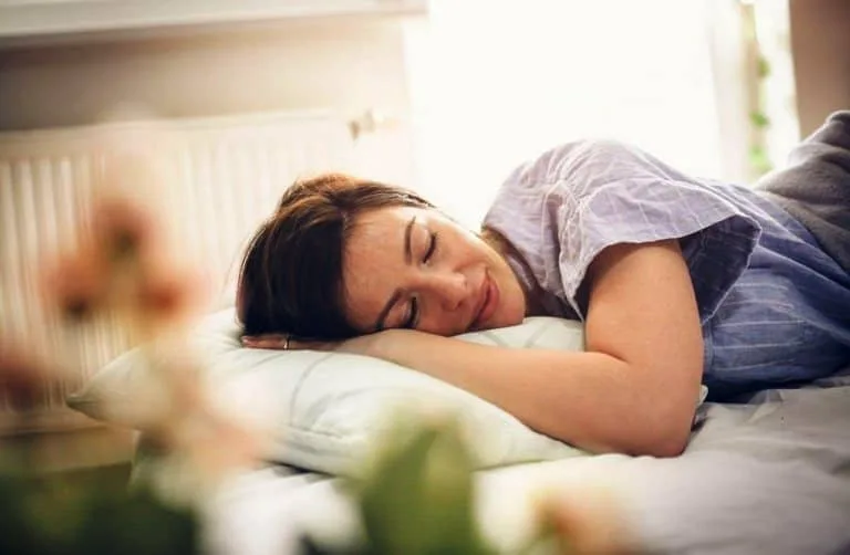 Tox qarına yatmaq sağlamlıq üçün risklidir