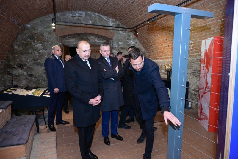 İlham Əliyev slovakiyalı həmkarı ilə Devin qəsrində - FOTOLAR