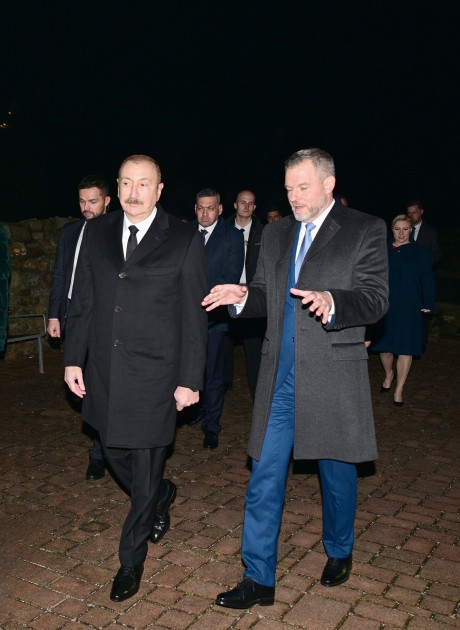 İlham Əliyev slovakiyalı həmkarı ilə Devin qəsrində - FOTOLAR
