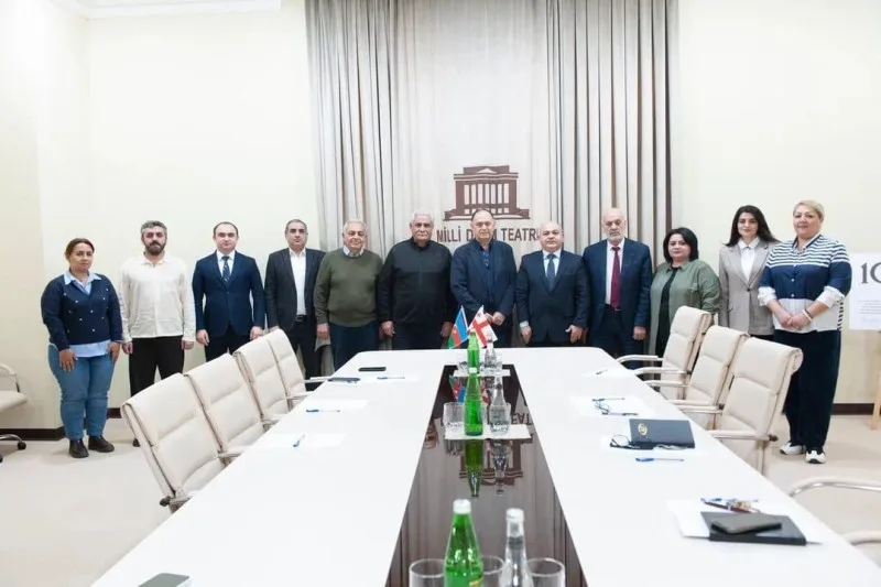 Gürcü rejissor Akademik Milli Dram Teatrında “Kral Lir”ə quruluş verəcək - FOTOLAR