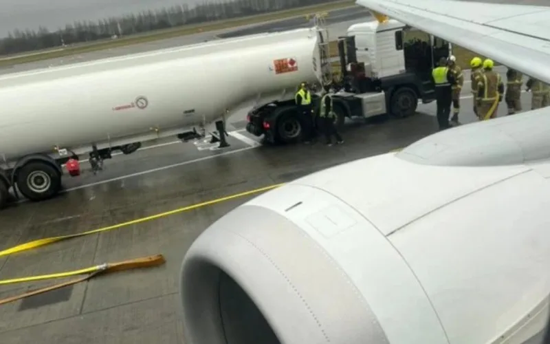 "Ryanair” təyyarəsi yanacaq maşını ilə toqquşdu