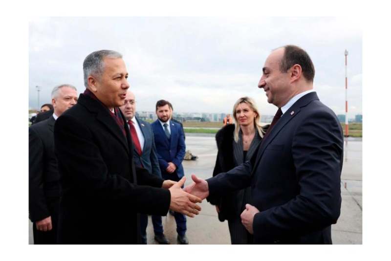 Gürcüstanın DİN rəhbəri Türkiyəyə səfər edib