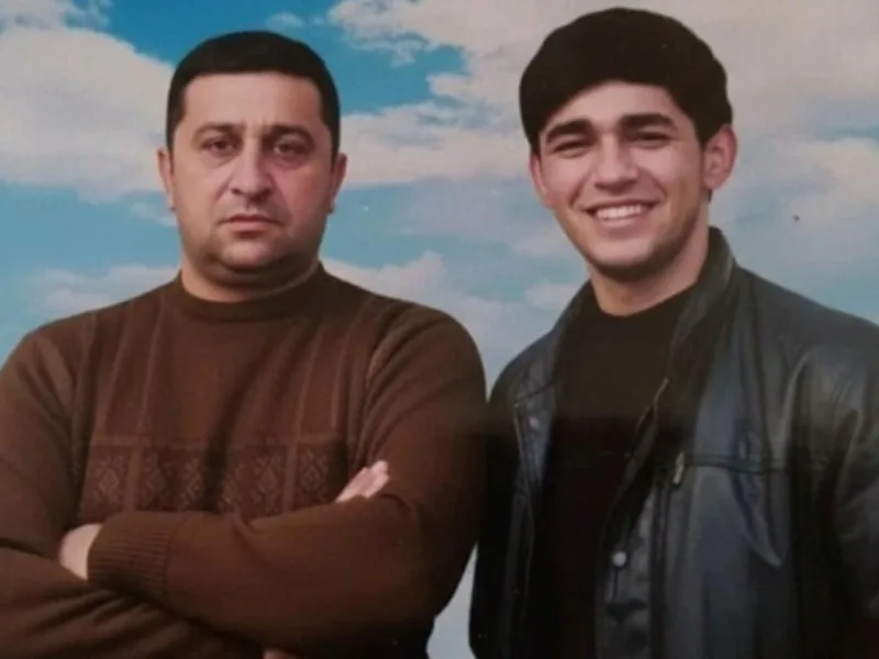 Dünənki qəzada ölən ata-balanın FOTOsu