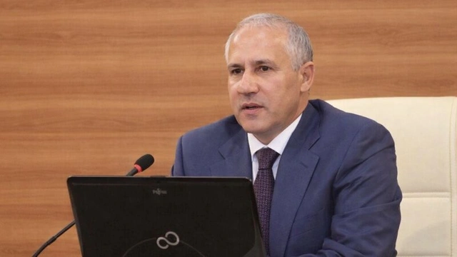 Sabiq nazir dövlətə olan iki milyon manatdan artıq borcunu ödədi