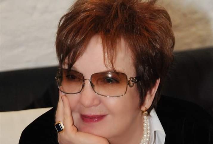 Prezident Nadejda İsmayılovanı təltif etdi