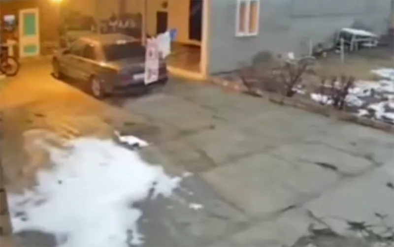 Ağsudakı zəlzələnin ANBAAN VİDEOSU