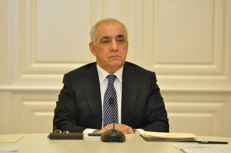 Əli Əsədovdan xüsusi icra məmurları ilə bağlı QƏRAR