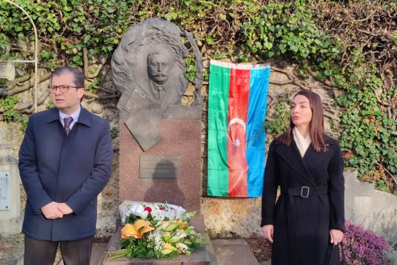 20 Yanvar faciəsi ilə bağlı Topçubaşovun məzarı ziyarət edildi - FOTO