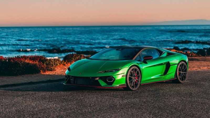 Lamborghini 2025-ci ildə rekord satışa imza atdı