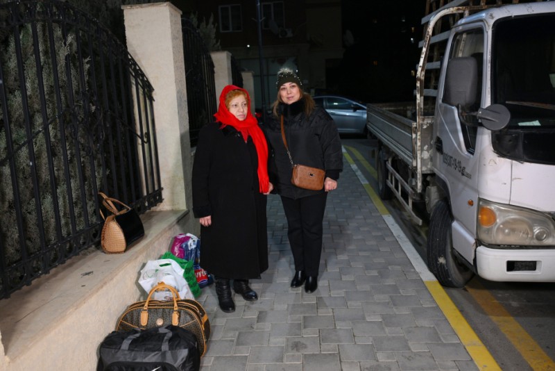 İlk köç karvanı Xankəndi şəhərinə çatıb, açarlar təqdim olunub - YENİLƏNİB