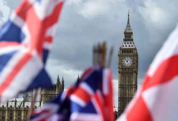 Britaniya Trampın “Sülh Şurası”na qoşulmayacaq