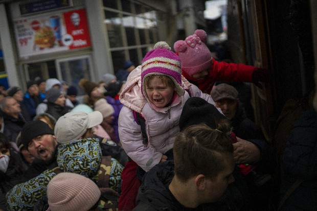 600 min insan Kiyevi tərk etdi - Mer