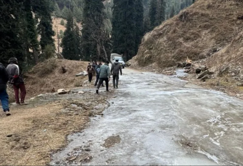 Kəşmirdə qəza nəticəsində 10 əsgər həlak oldu