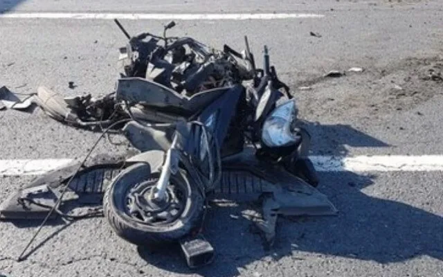 Mingəçevirdə avtomobil motosikletlə toqquşdu - Xəsarət alan var
