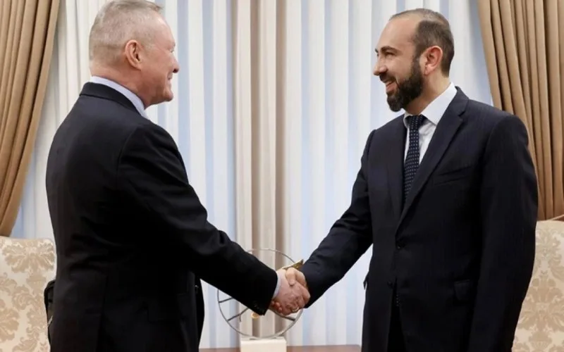 Mirzoyan Bakı-İrəvan sülh gündəliyini Avropa Şurası rəsmisi ilə müzakirə etdi