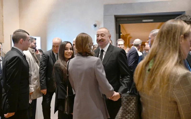 Prezident ailəsinin Münxendən - FOTOLARI