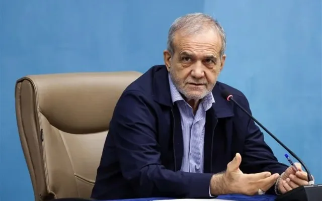 "Xameneinin nüvə silahını qadağan edən fətvası var" - Pezeşkian