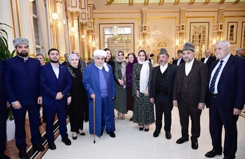 Leyla və Arzu Əliyevalar iftar mərasimində - FOTOLAR