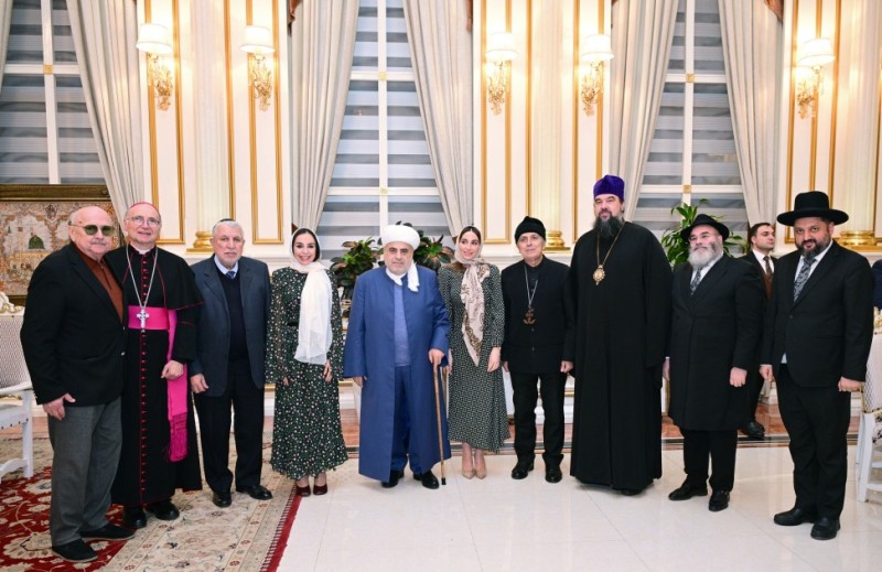 Leyla və Arzu Əliyevalar iftar mərasimində - FOTOLAR