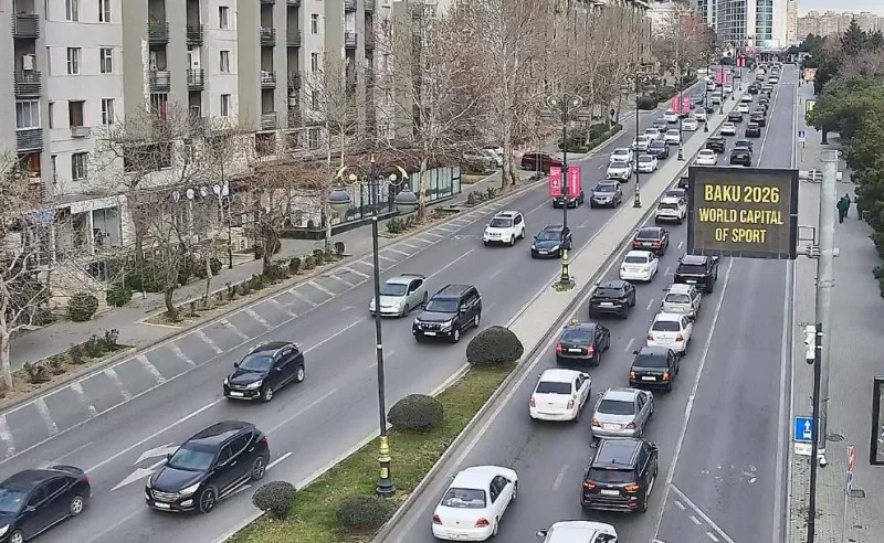 Bakıda bu yollarda tıxac var - SİYAHI