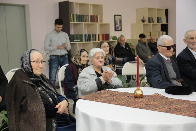 Ahıl şəxslər üçün sosial xidmət müəssisəsində bayram tədbiri - FOTOLAR