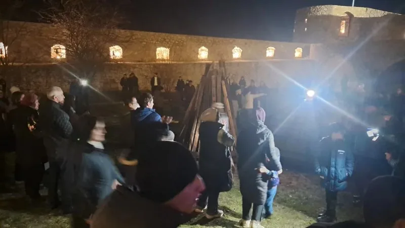 Şuşada İlaxır çərşənbənin tonqalı qalanıb