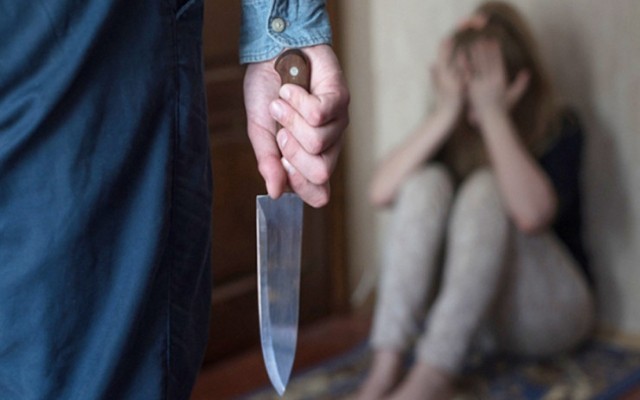 Qubada DƏHŞƏT: Ər arvadını qətlə yetirib özünü... - YENİLƏNİB