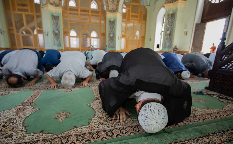 Azərbaycanda bayram namazı qılındı - YENİLƏNİB