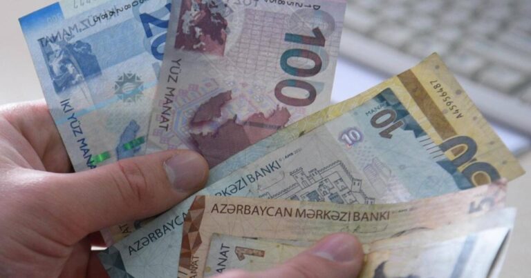 Yeni maaş sistemi korrupsiyanın qarşısını alacaq? - AÇIQLAMA