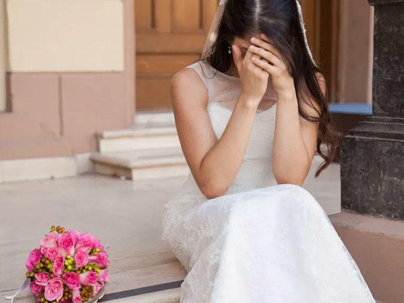 Gəlin əsəbiləşib toydan GETDİ - VİDEO