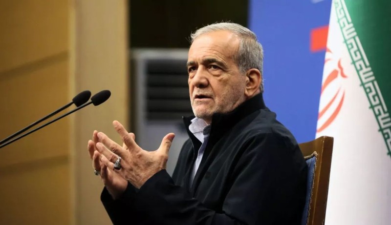 Pezeşkian qonşu ölkələrə müraciət edib