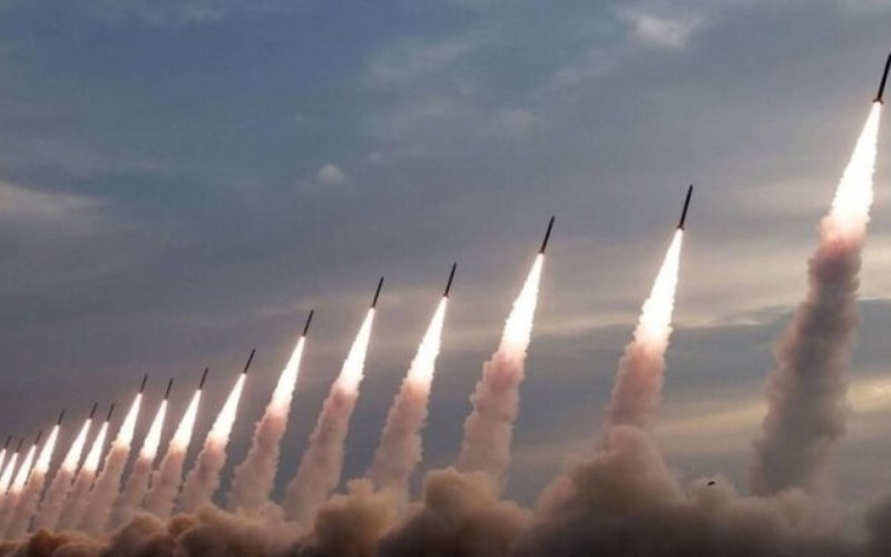 İran İsrailə növbəti raket hücumuna BAŞLADI