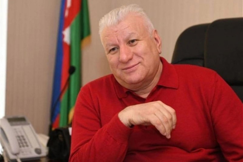 Əliqismət Lalayev: “... o şəxsə heç salam verməyə dəyməzmiş