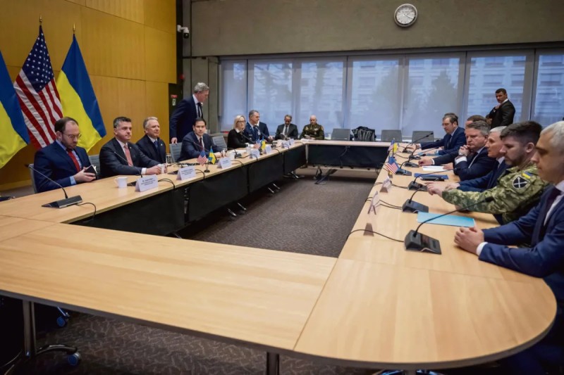 Kiyev və Vaşinqton arasında konstruktiv danışıqlar: Ən əsası Rusiyanı… 