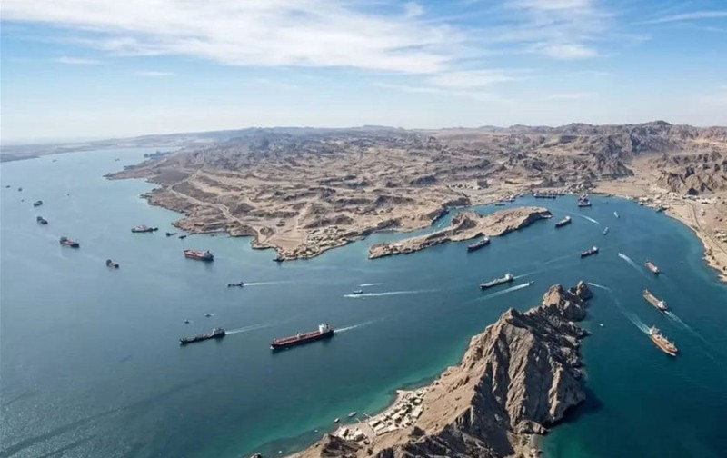 İran Hörmüz boğazından keçən gəmilər üçün rüsum almaq hüququnu axtarır - KİV