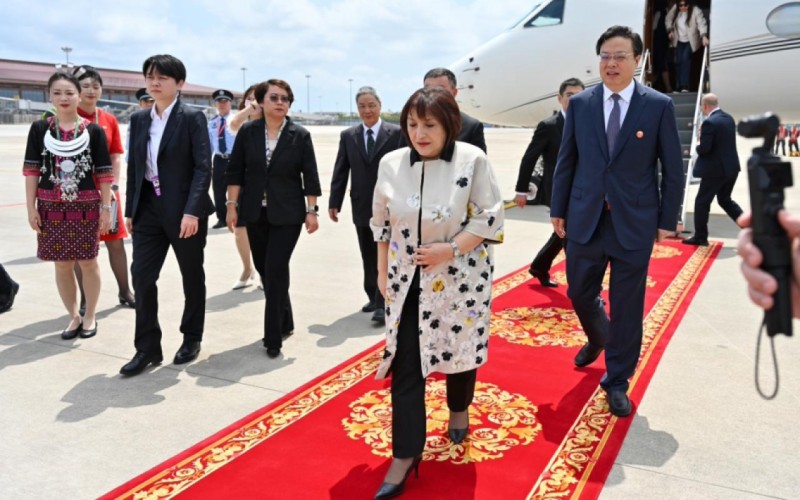 Sahibə Qafarova Çinə səfər etdi - FOTO