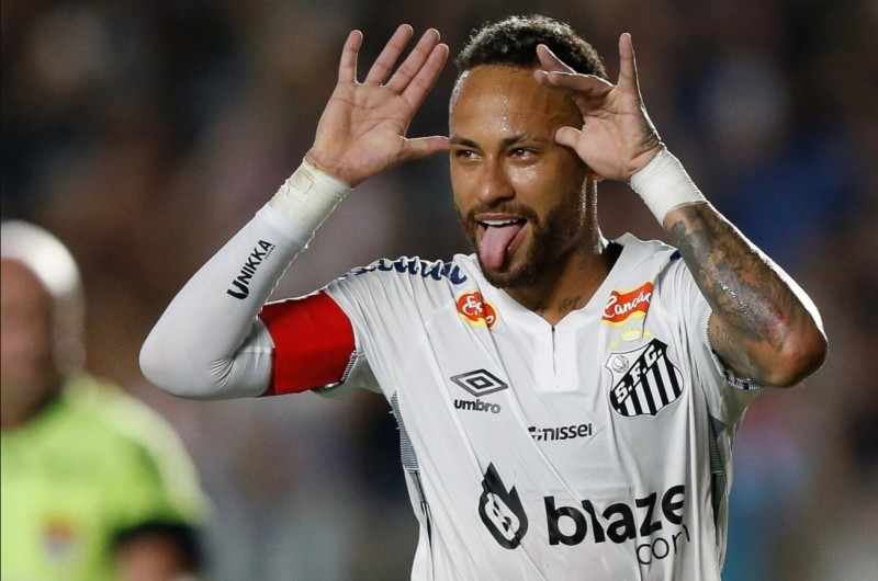 Milliyə çağırılmadı, həftəsonunu qumarda keçirdi