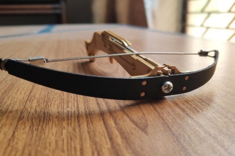 Şagird məktəbdə müəllim və tələbəni yaraladı - Bu ölkədə