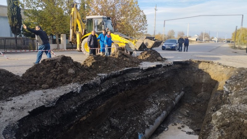 Kürdəmirdə magistral su xətti partladı - Kəndlər susuz qaldı