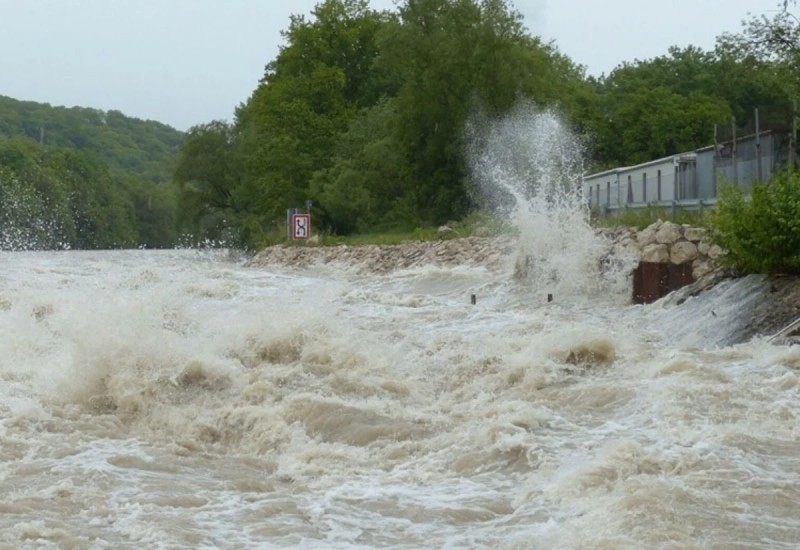 Çaylarda sululuq artıb, sel olub - VİDEO 