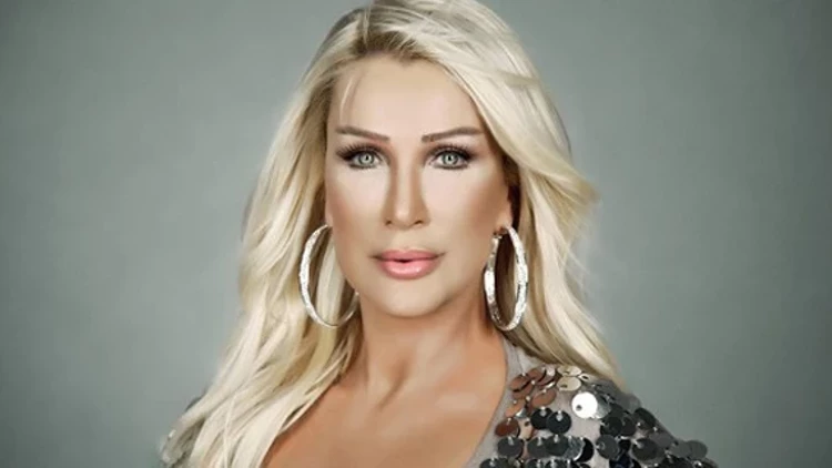 63 yaşlı müğənni: Sevdiyim kişi evli çıxdı